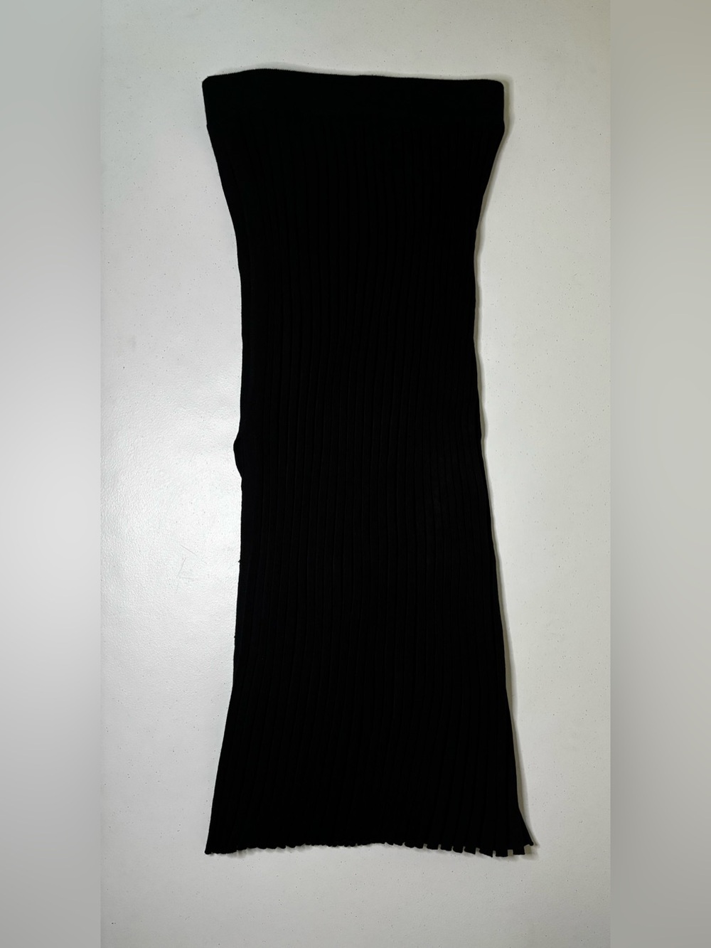 Ribbed Black Maxi Skirt & Long Sleeve Crop Top Set • High Side Slit - Picture 5 of 6